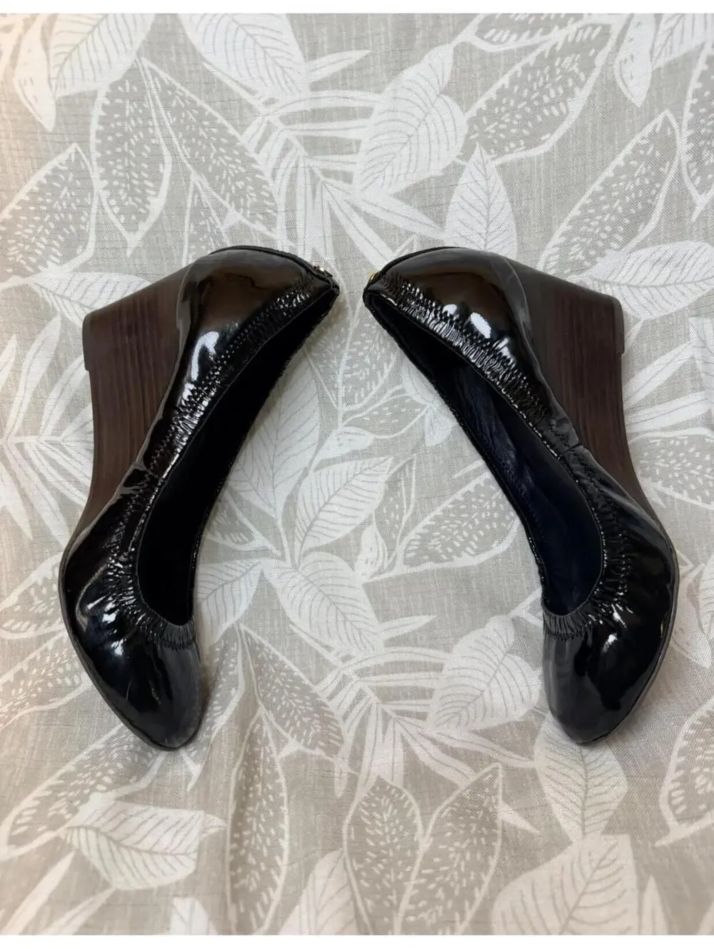 Tory Burch Eddie Black Patent Leather Wedges 8M